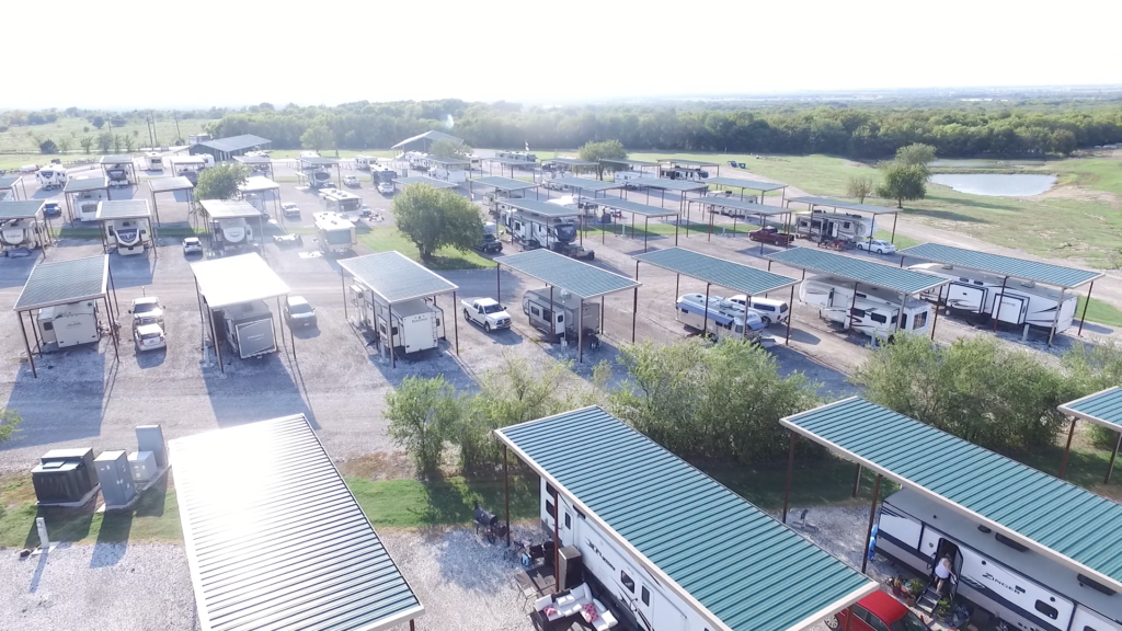 Texas RV park with covered parking